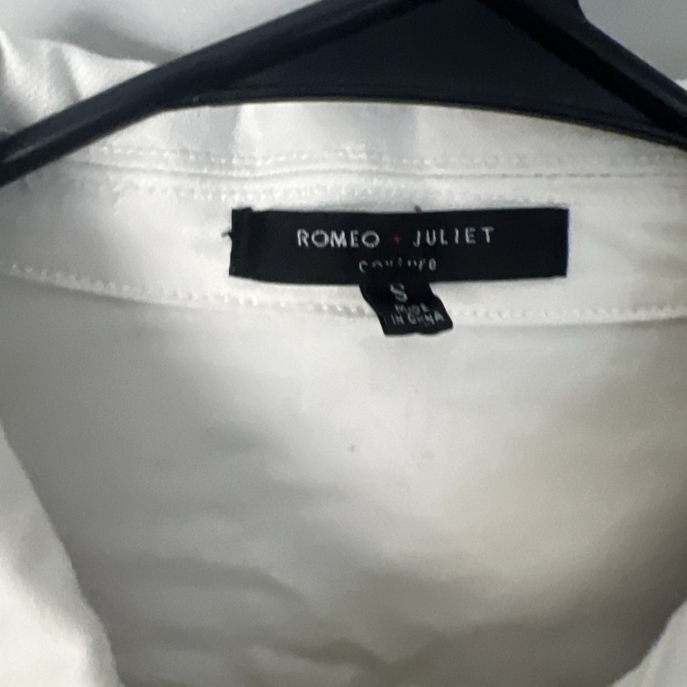 Romeo And Juliet White Denim Embroidered Jacket Size A - Picture 2 of 5